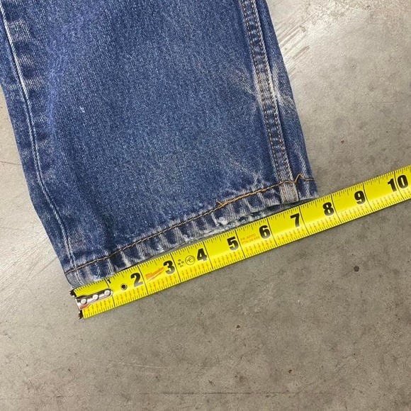 Distressed Levi's 505 blue jeans - Picture 6 of 8